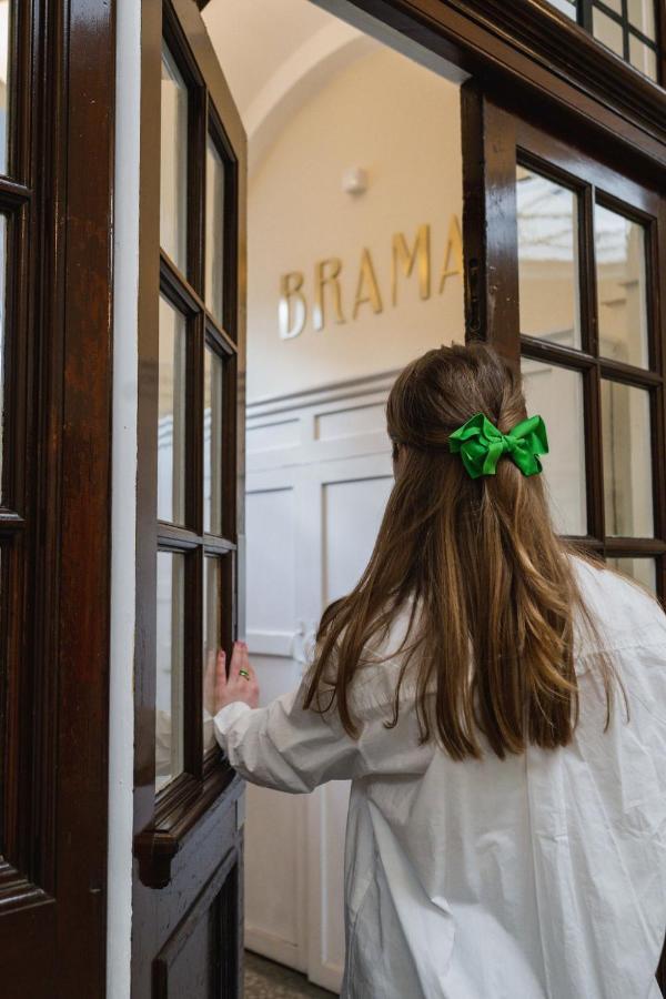 Hotel Brama Bromley Zewnętrze zdjęcie